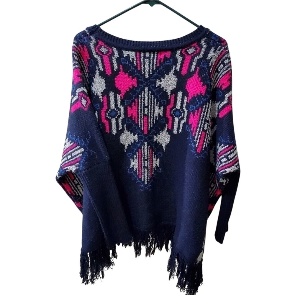 Umgee‎ Aztec oversized fringed statement sleeve sweater size s/m - Picture 2 of 6